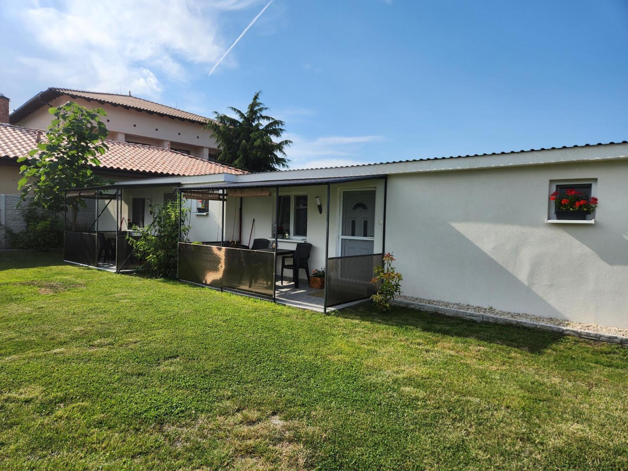 Melanie Apartman Veľký Meder Exterior foto
