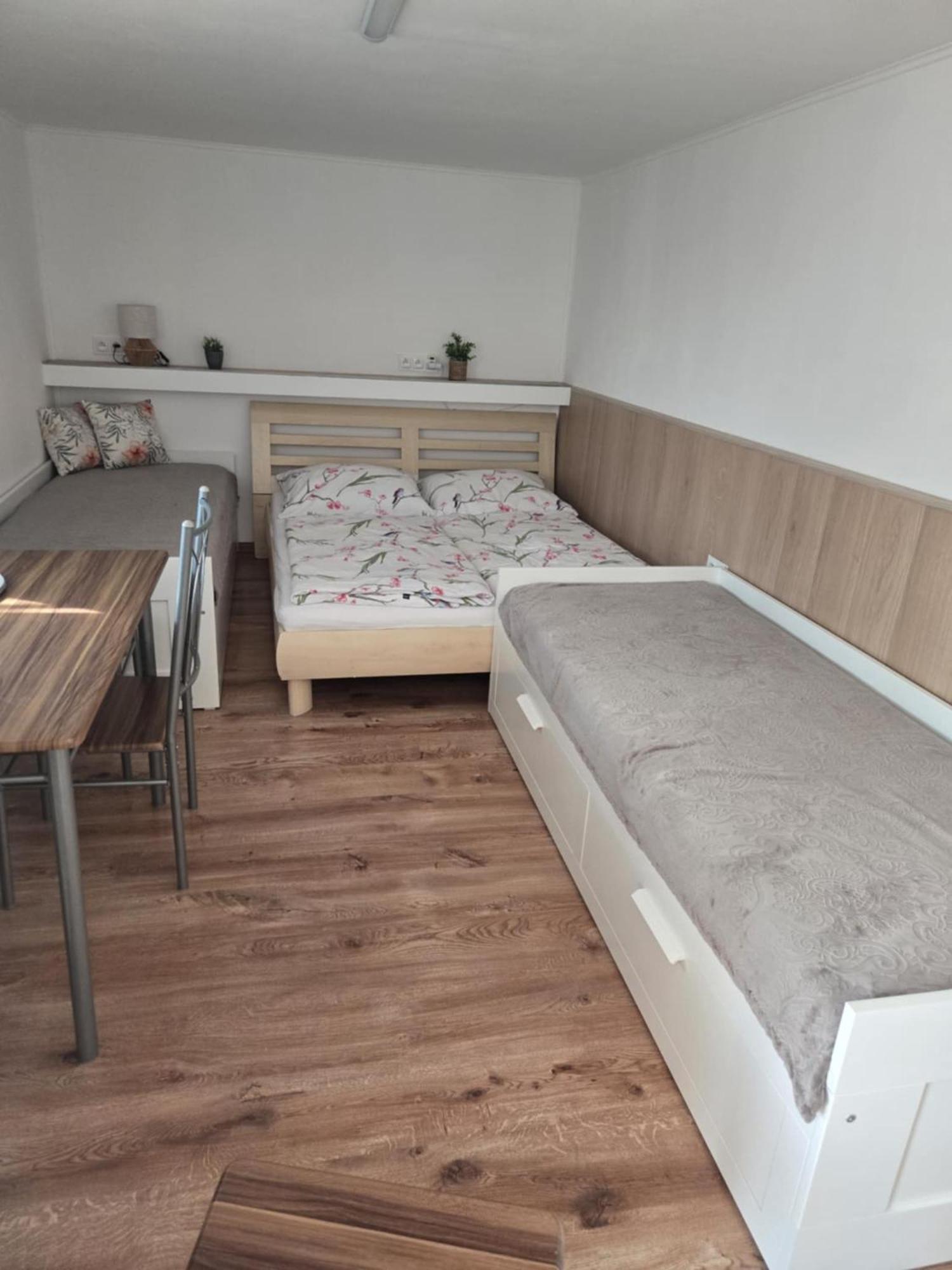 Melanie Apartman Veľký Meder Exterior foto